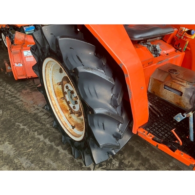 KUBOTA トラクター L1-245