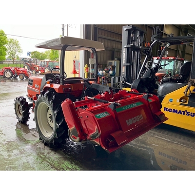 KUBOTA トラクター GT8