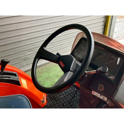 KUBOTA トラクター GT8