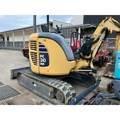 KOMATSU ユンボ PC30-3