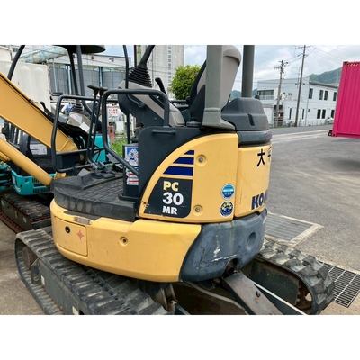 KOMATSU ユンボ PC30-3