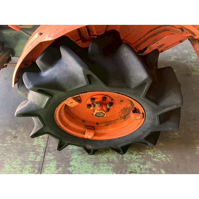 KUBOTA トラクター B7000D