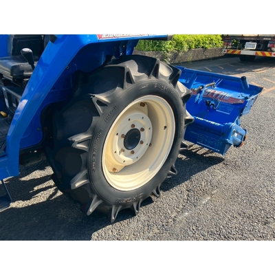 ISEKI トラクター TA287F