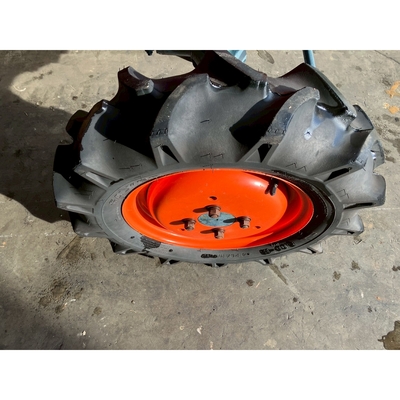 KUBOTA トラクター B7001D