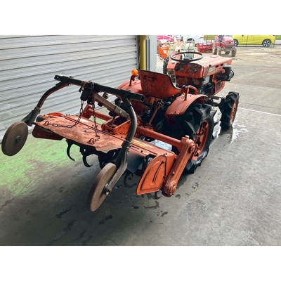 KUBOTA トラクター B7001