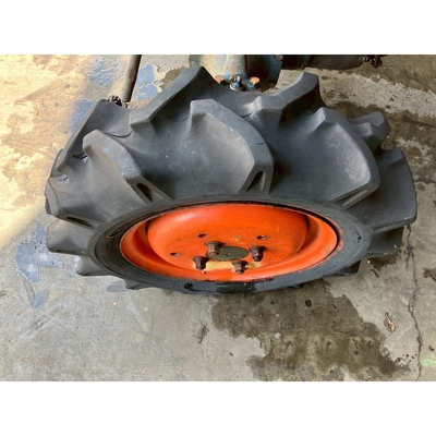 KUBOTA トラクター B7001