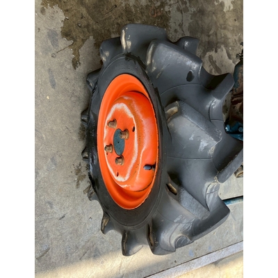 KUBOTA トラクター B7001