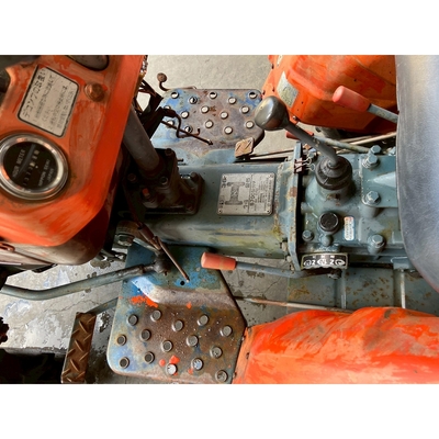 KUBOTA トラクター B7001