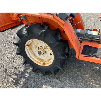 KUBOTA トラクター B1402D