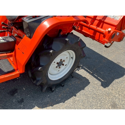 KUBOTA トラクター B40