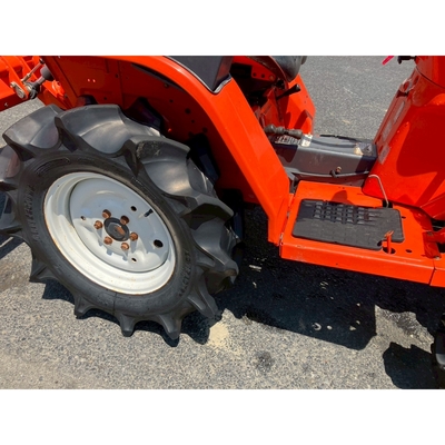 KUBOTA トラクター B40