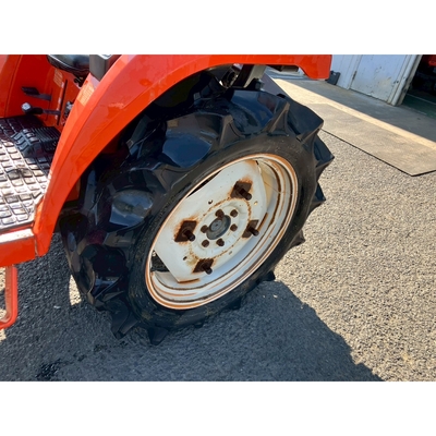 KUBOTA トラクター GT5
