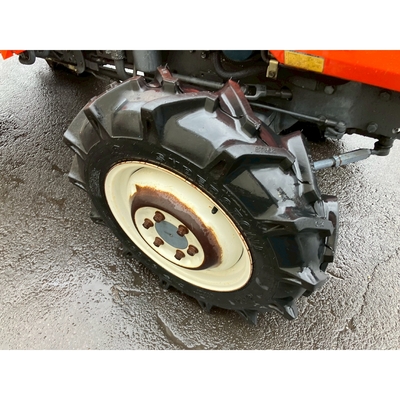 KUBOTA トラクター L1-235D
