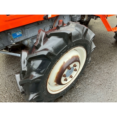 KUBOTA トラクター L1-235D