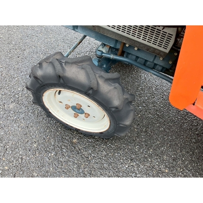 KUBOTA トラクター XB1