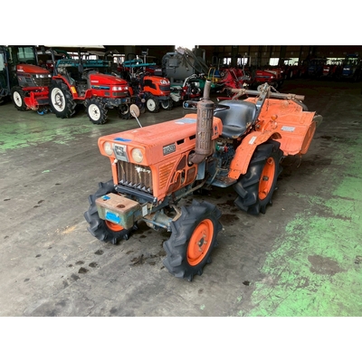 KUBOTA トラクター B7001