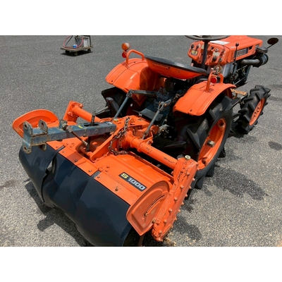 KUBOTA トラクター B7000D