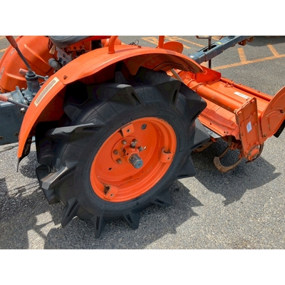 KUBOTA トラクター B7000D