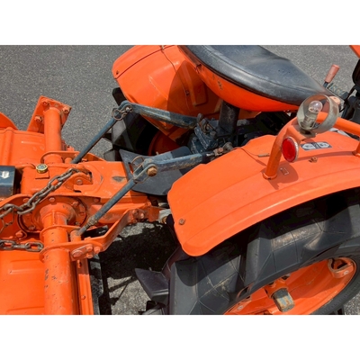 KUBOTA トラクター B7000D