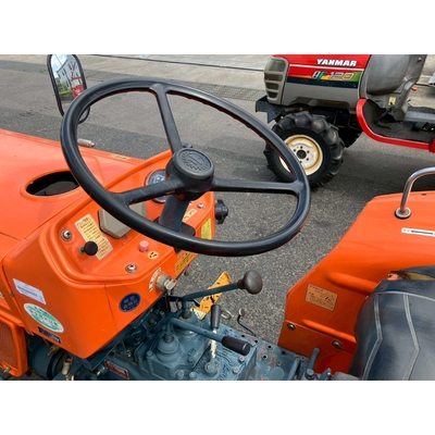 KUBOTA トラクター L1801S