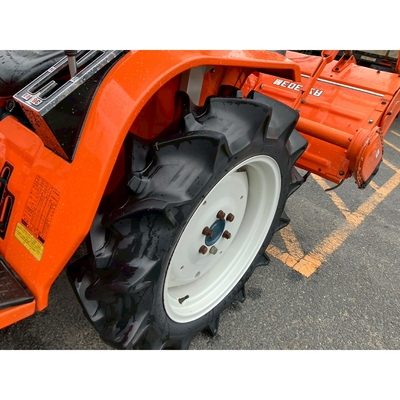KUBOTA トラクター B1-17