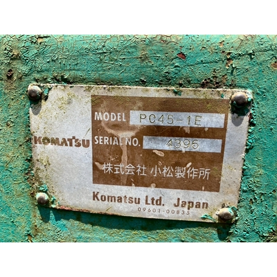 KOMATSU ユンボ 