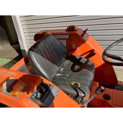 KUBOTA トラクター L1-R28D
