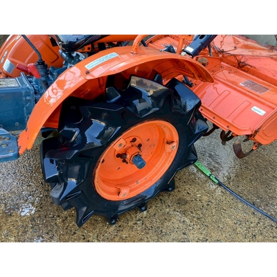 KUBOTA トラクター B7001D