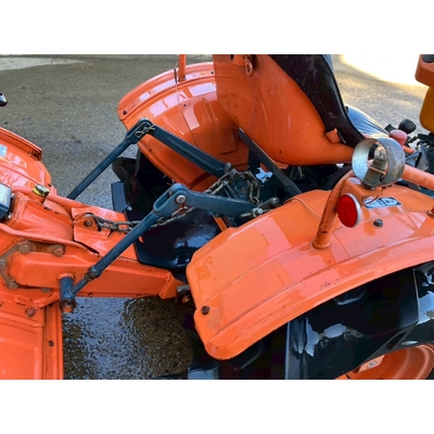 KUBOTA トラクター B7001D