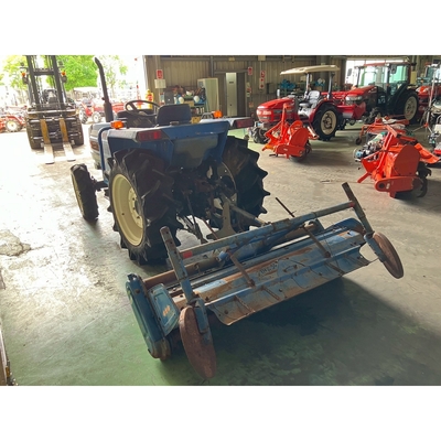 ISEKI トラクター TA250F