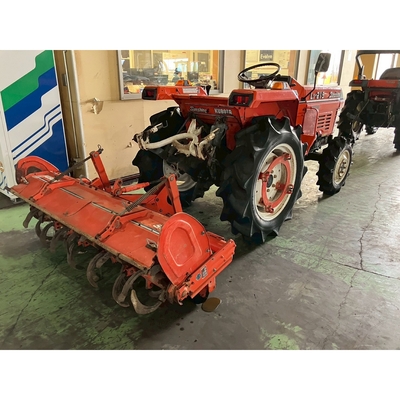 KUBOTA トラクター L1-215