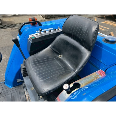 ISEKI トラクター TA215F