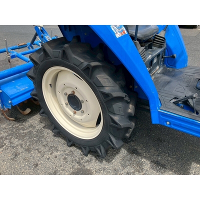 ISEKI トラクター TA215F