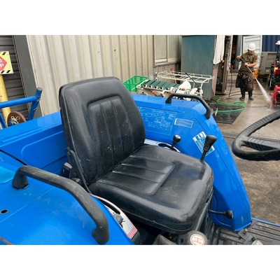 ISEKI トラクター TA235F