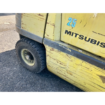 KOMATSU フォークリフト FG25HT