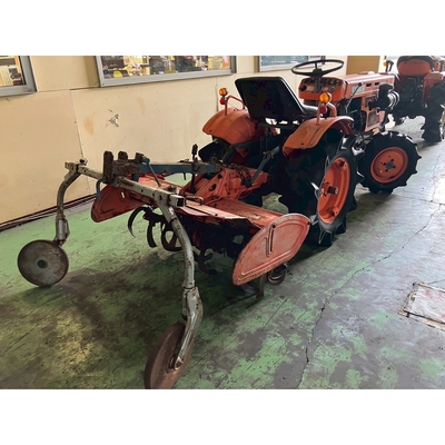 KUBOTA トラクター B7001D