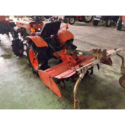 KUBOTA トラクター B7001D
