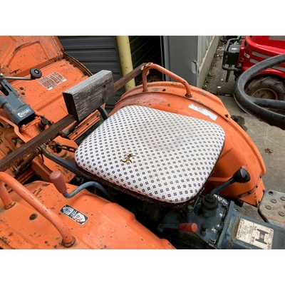 KUBOTA トラクター B7001D