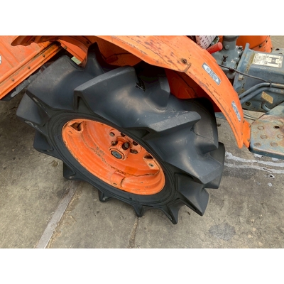 KUBOTA トラクター B7001D