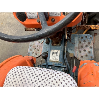 KUBOTA トラクター B7001D