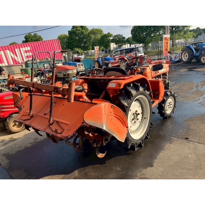 KUBOTA トラクター  B1600D