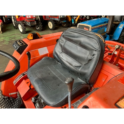 KUBOTA トラクター L1-195D