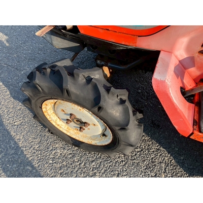 KUBOTA トラクター B52