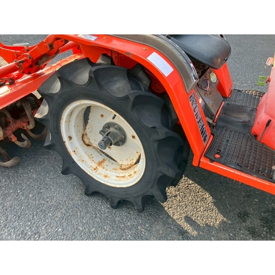 KUBOTA トラクター B52