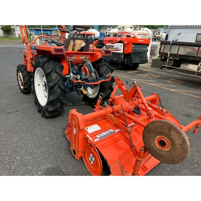KUBOTA トラクター L1-245
