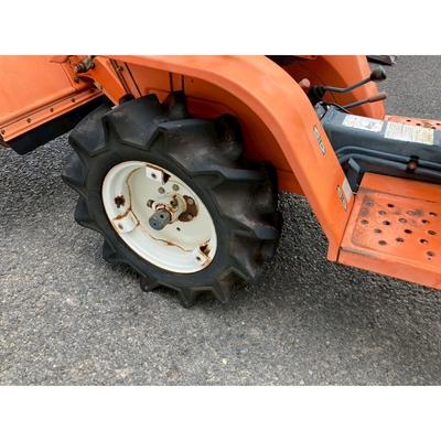 KUBOTA トラクター B1200