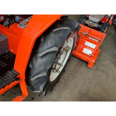 KUBOTA トラクター L1-215