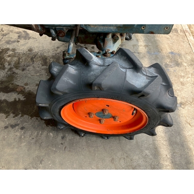 KUBOTA トラクター B6000