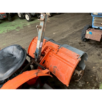 KUBOTA トラクター B6000