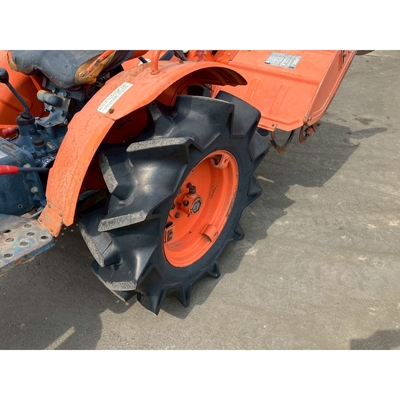 KUBOTA トラクター B7001